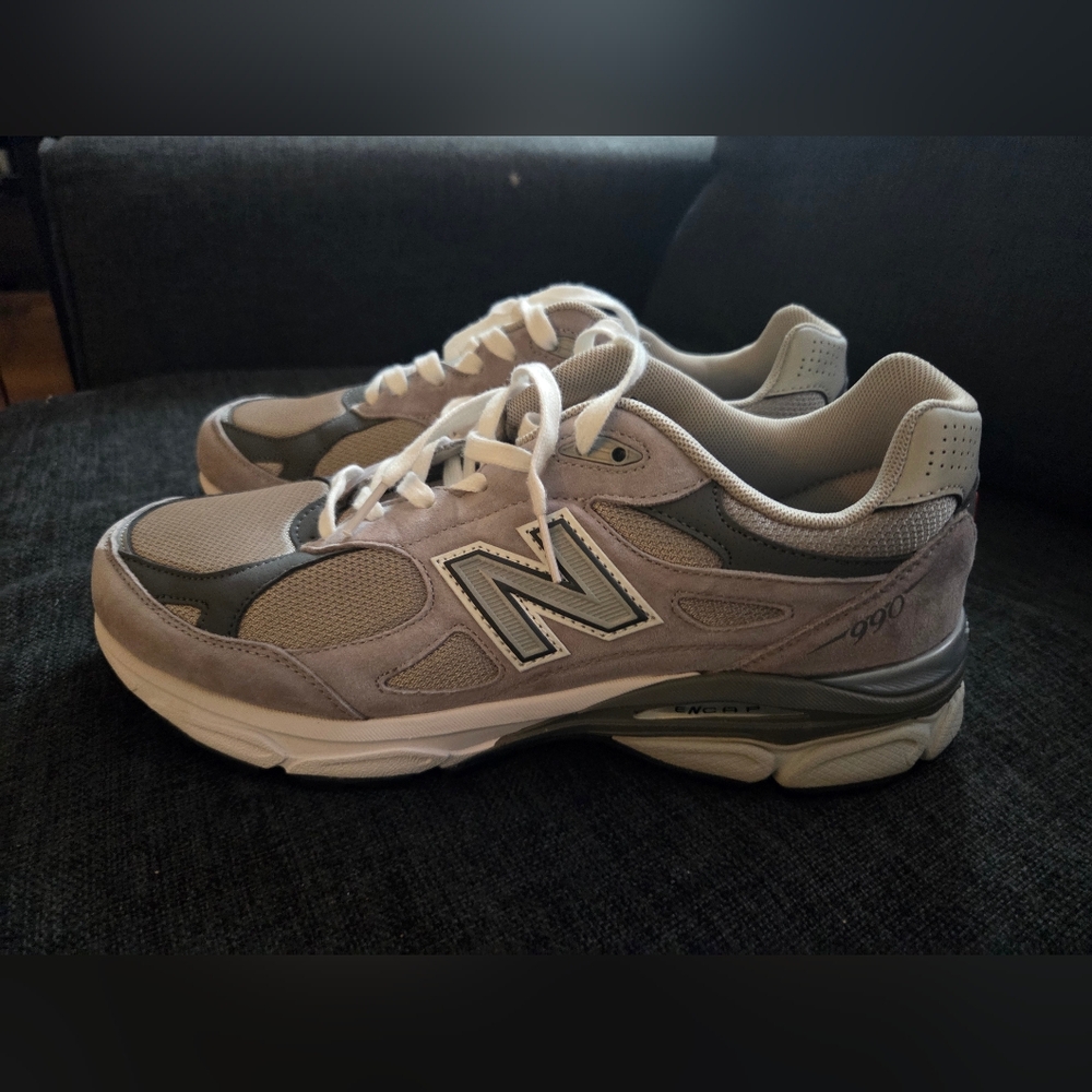 New Balance 990V3 Gray US11.